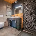 Apartment B10 Business *