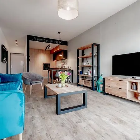 B10 Apartments *