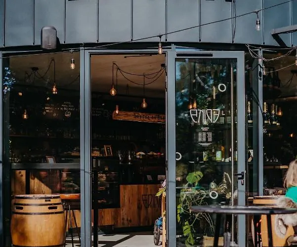 Apartment B10 Business *