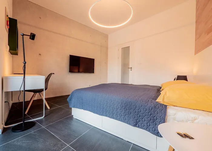 B10 Business Apartment