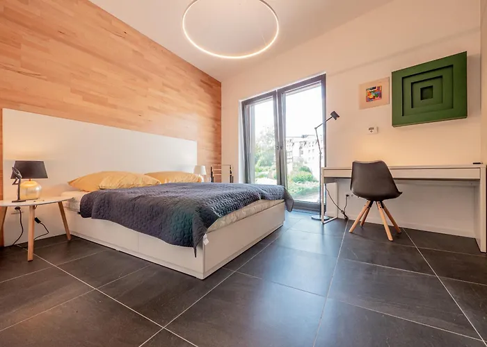 B10 Business Apartment *